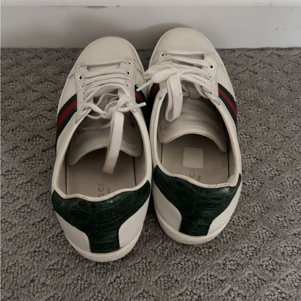 Women’s Gucci Ace Sneakers - Picture 5 of 6